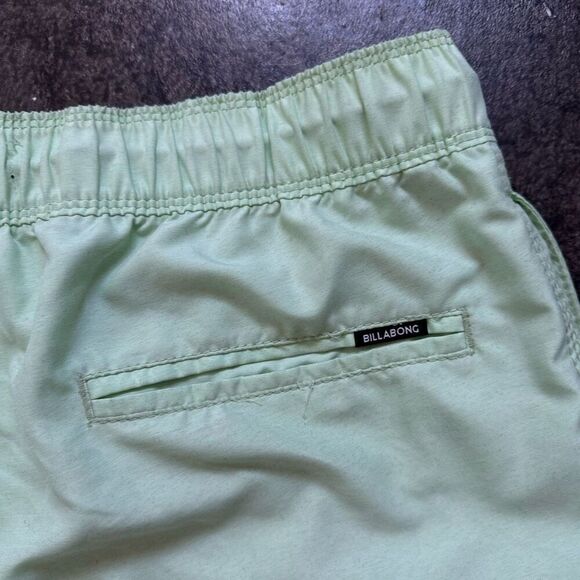 Billabong Lime Green Lightweight Drawstrings Shorts Men’s Size Medium Beach - Picture 10 of 14